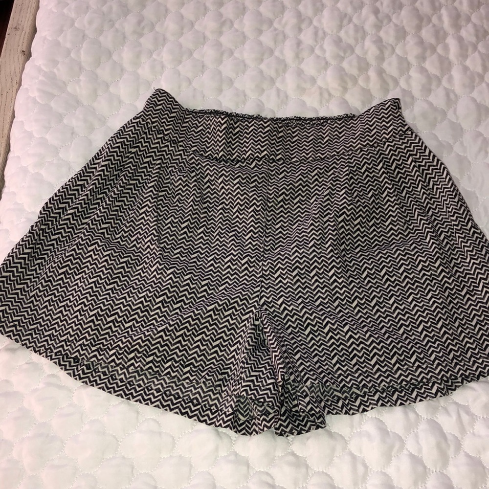 American eagle flowy shorts!